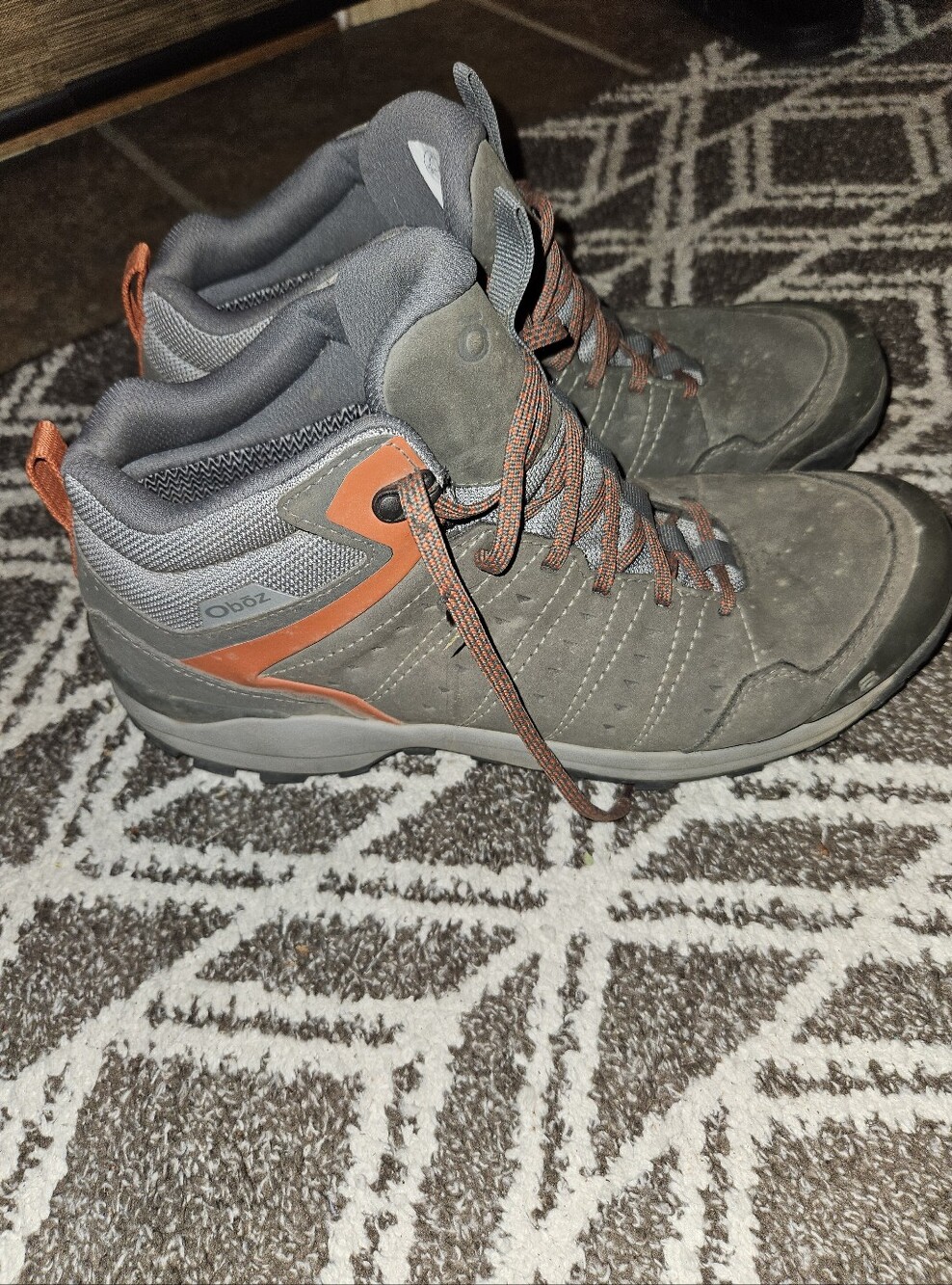 Men's Gray and Orange Mid-Top Oboz Hiking Shoes Size 11